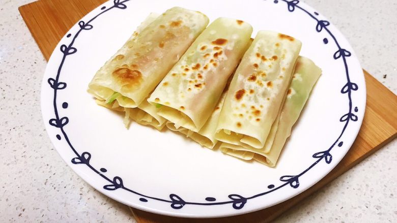 蔬菜卷,蔬菜卷皮薄馅大,外皮酥脆,蔬菜清淡爽口~
