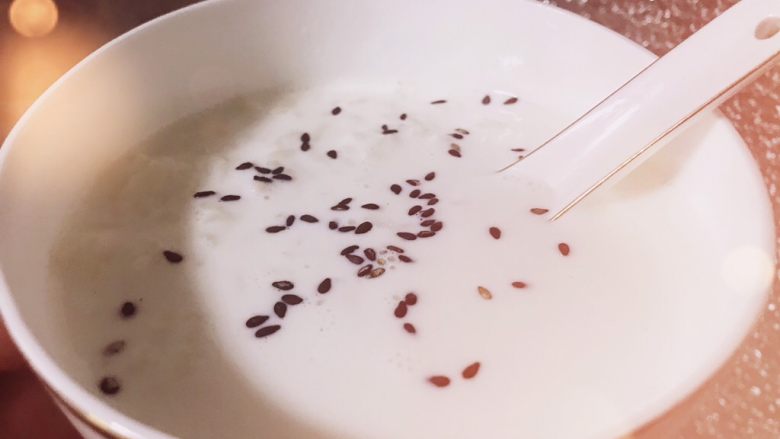牛奶大米粥,出锅~