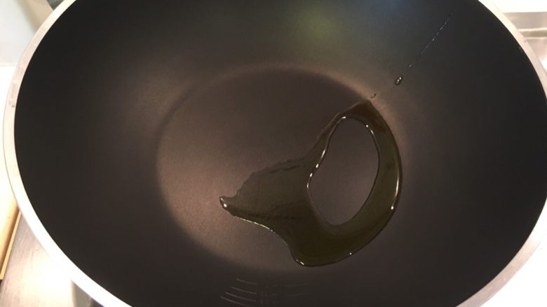 咖喱柠檬鸡,直接炒锅加油烧热