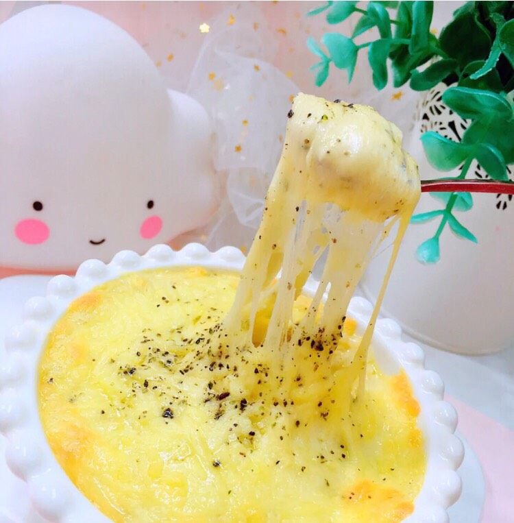 12+芝士焗红薯,大功告成啦!奶香浓浓,超级香甜
满满的蛋白质和膳食纤维