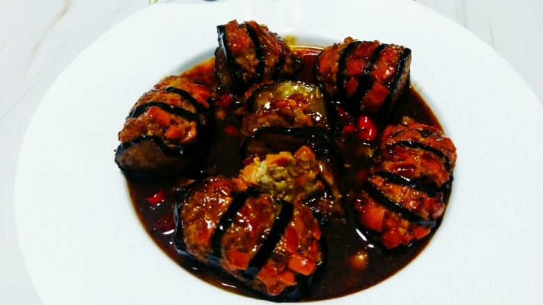火腿肠肉沫灯笼茄子,成品