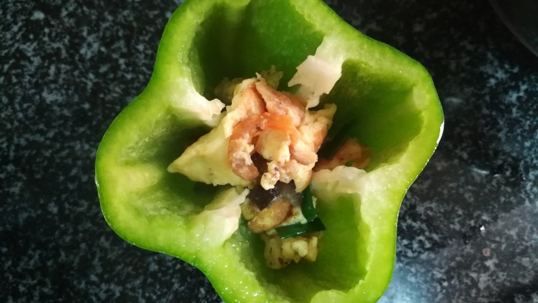 就要高考了,给孩子做一道滋补提神美味无比的盅吧,先加一点点