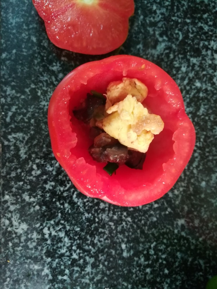 高考食谱,惊艳好吃的海参西红柿盅,先加一点点