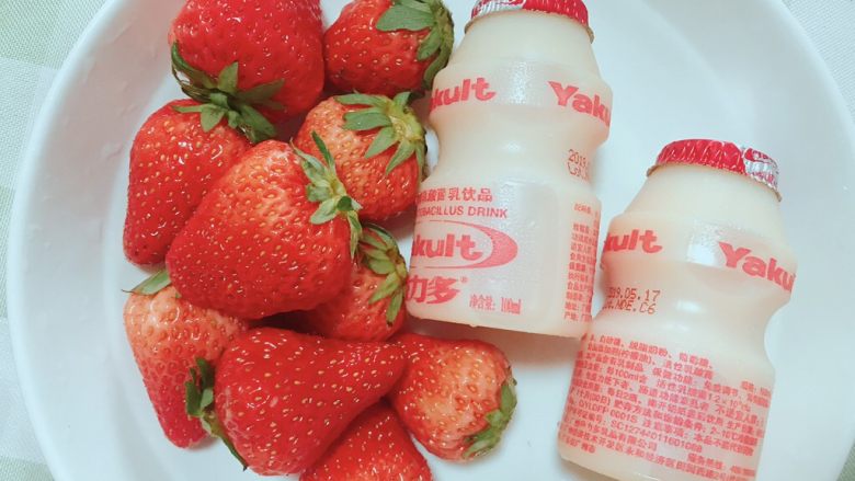 高颜值 草莓🍓益力多 