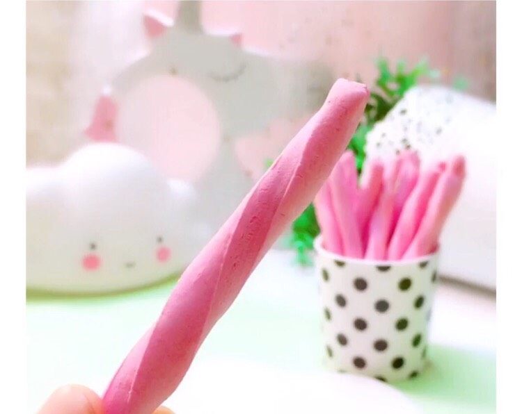 火龙果磨牙棒,大功告成!超级健康的磨牙棒完成啦