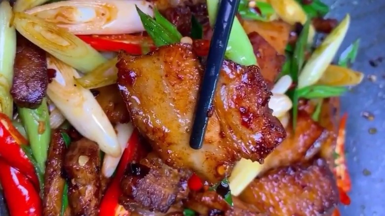回锅肉,非常下饭的回锅肉做好