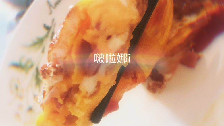 爆浆鸡蛋卷,咬一口,芝士味直往嘴巴里钻,好吃~