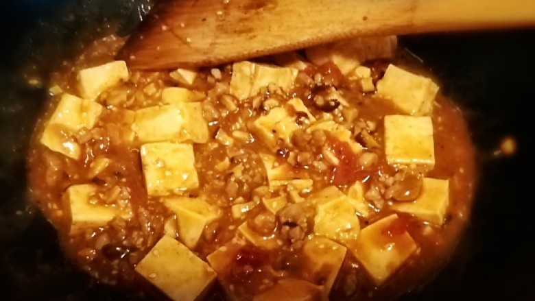 茄香麻婆豆腐,滑溜爽嫩,停火