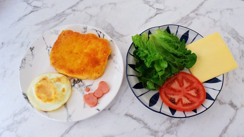 K丅猫米饭鸡排汉堡,全部食材如图