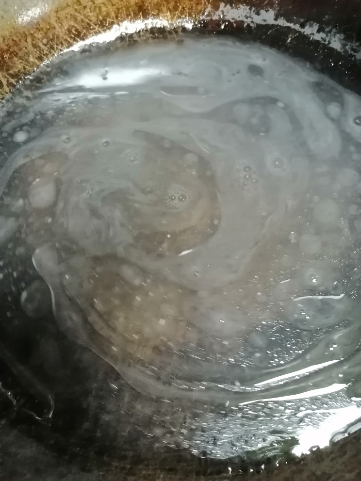简易版的肉丸子汤,倒下去一碗水