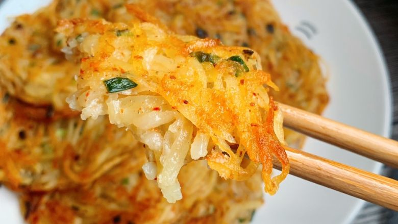 土豆丝饼,来一个?