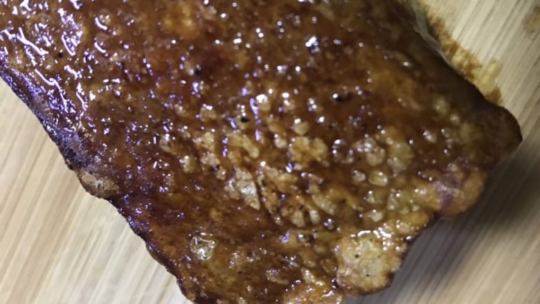 梅菜扣肉,大概2分钟的样子,猪皮成这样即可。