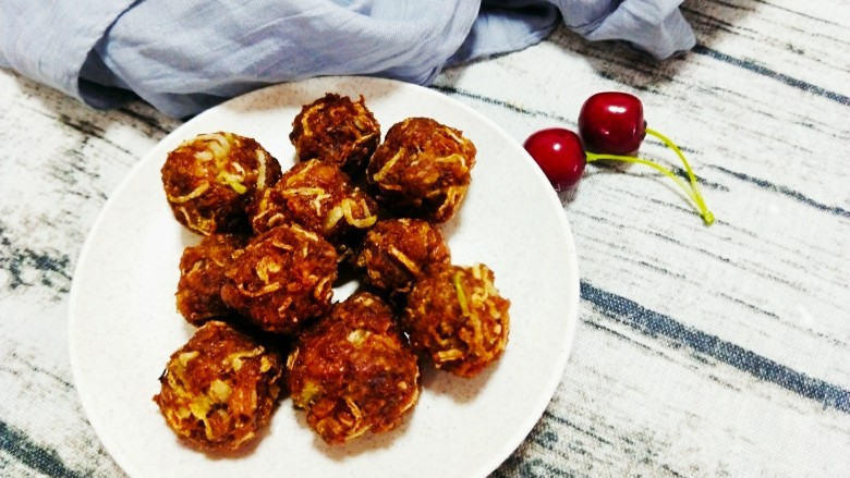 萝卜虾仁肉丸,成品图