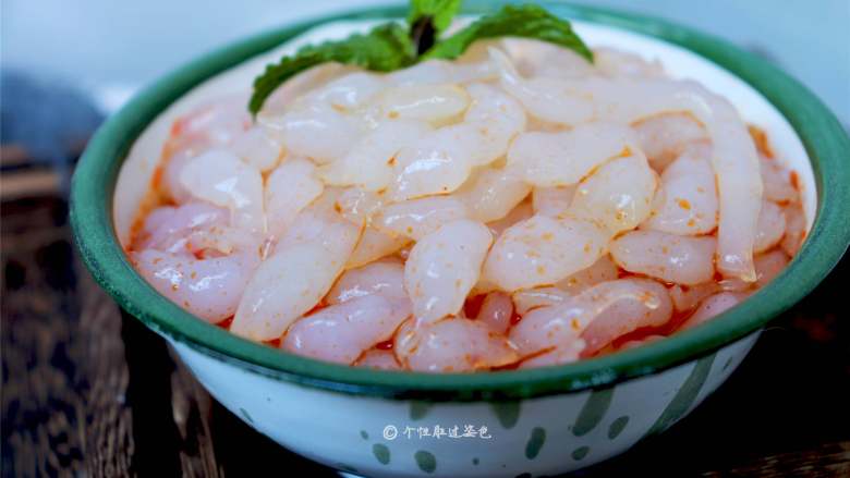 酸辣凉虾,夏日爽口开胃小吃,操作简单,专治天热没食欲
