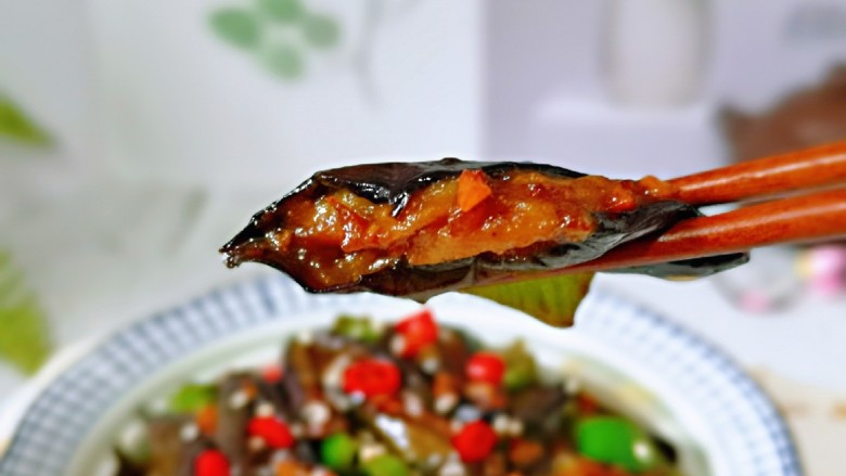 酱香茄子~下饭菜,特别好吃。