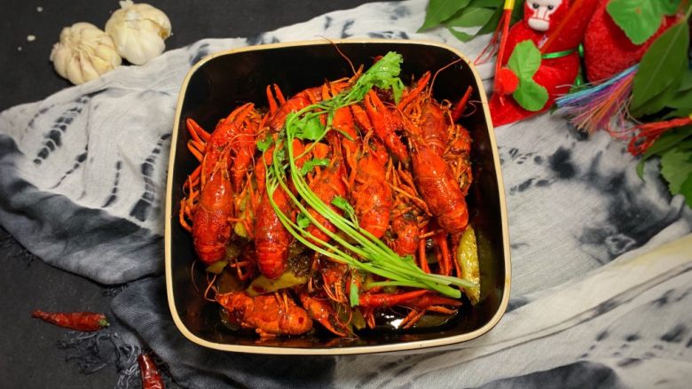 蒜香麻辣小龙虾,完成