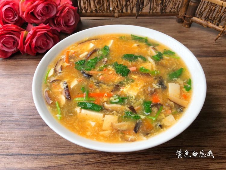 杂烩酸辣汤