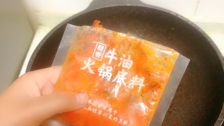 麻辣小龙虾,放一块火锅底料