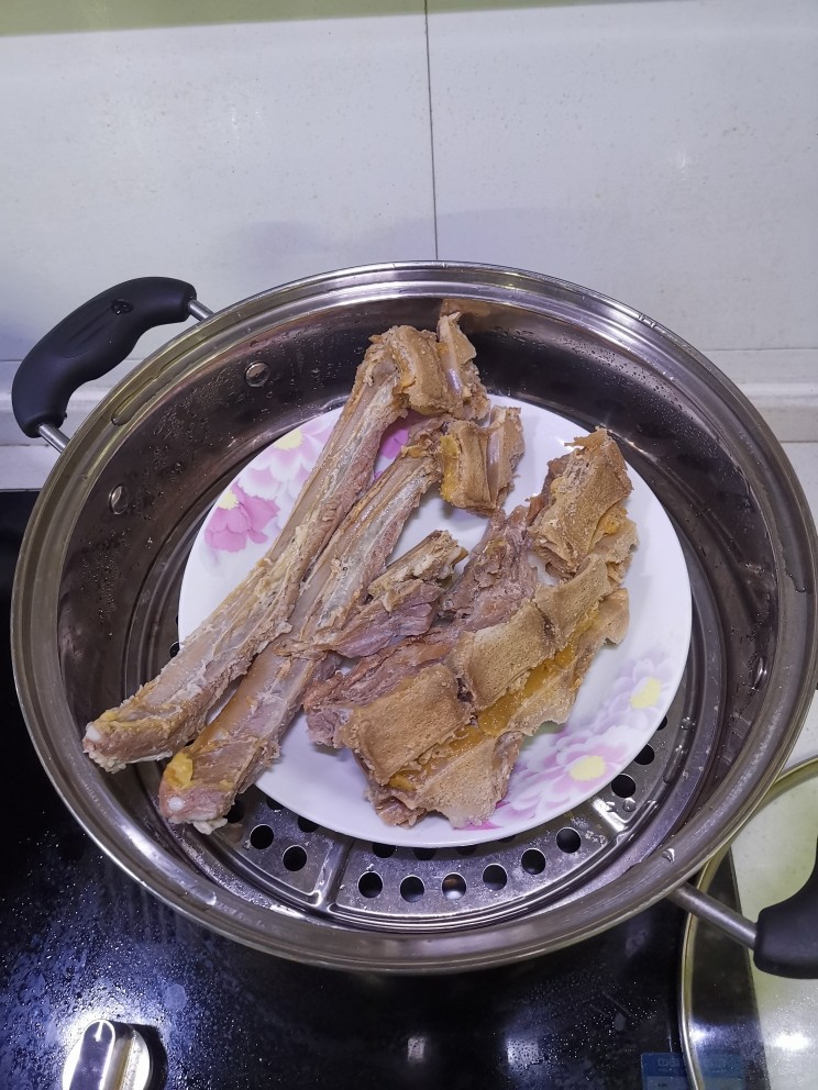 蒸咸肉,再次祭出大杀器：蒸锅！