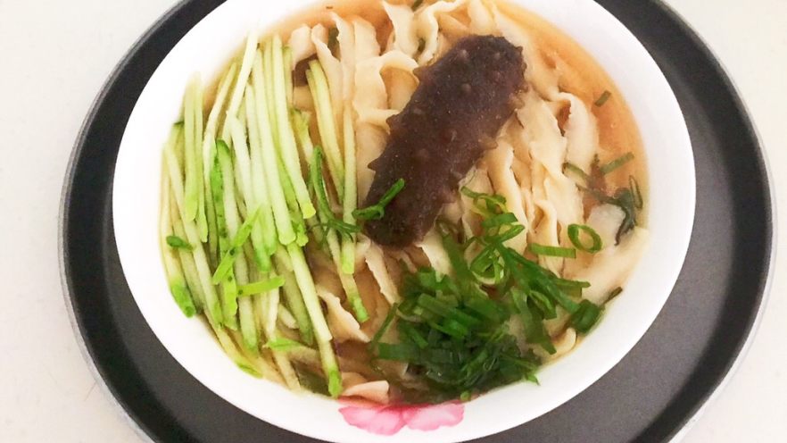 炝汤瓜丝海参刀削面