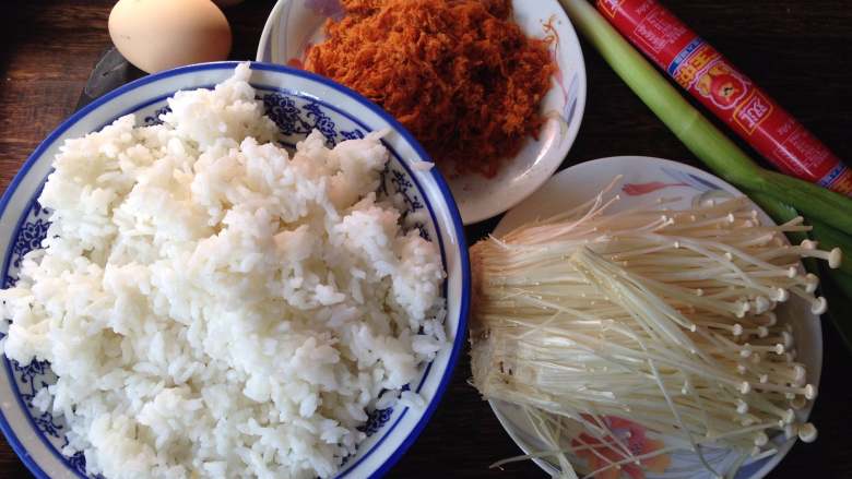 酱油什锦炒饭,准备食材