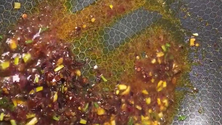 水煮肉片,炒出红油