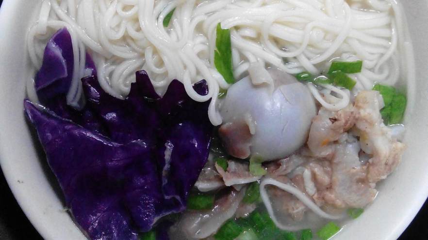 这碗营养丰富还减脂的清汤筒骨面,味道鲜美还省时,10分钟搞定它