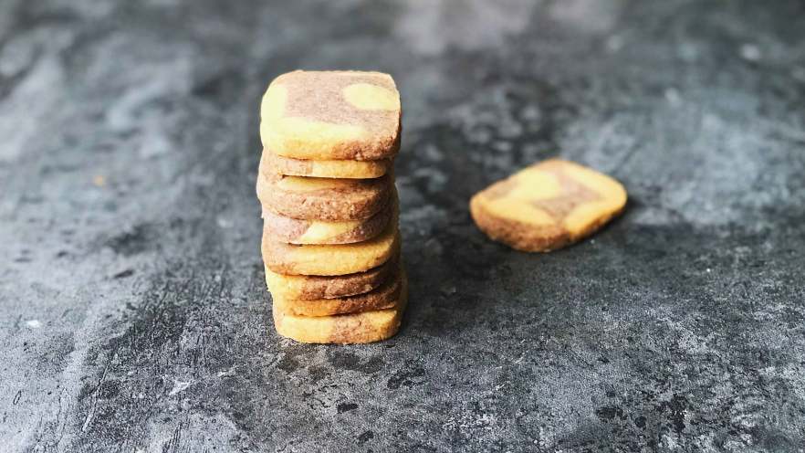 黑醋栗双色黄油饼干