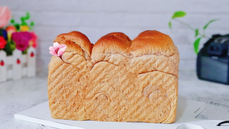 黑麦吐司<span style="color:red">面包</span>