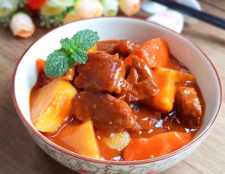 土豆炖牛肉,装盘~