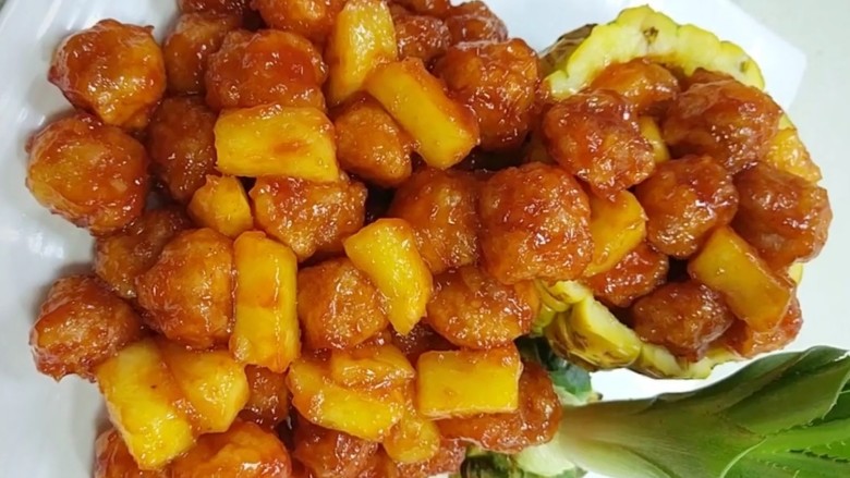 菠萝咕噜肉