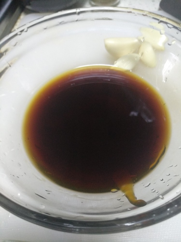 照烧鸡肉饭,照烧酱料：<a style='color:red;display:inline-block;' href='/shicai/ 788'>生抽</a>+<a style='color:red;display:inline-block;' href='/shicai/ 3729'>白糖</a>+<a style='color:red;display:inline-block;' href='/shicai/ 894'>黄酒</a>