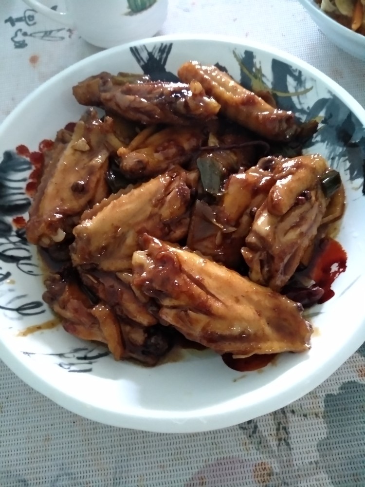 可乐鸡翅,装盘开吃！