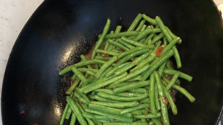 素炒豆角,好啦,准备起锅啦
