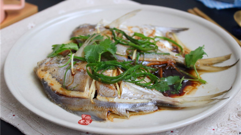 清蒸鲳鱼