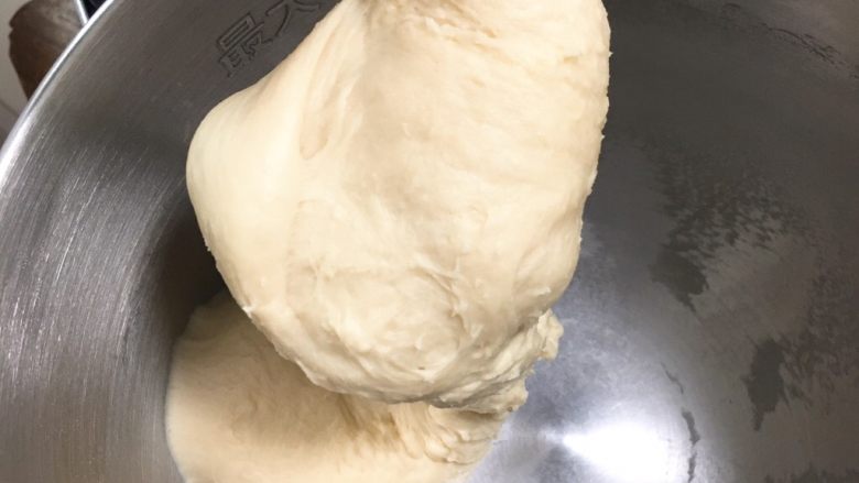 酥香肉松面包,12分钟后的状态,检查能否出手套膜。