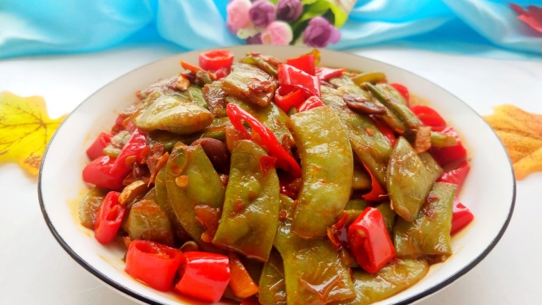 辣炒白扁豆,特别下饭!
