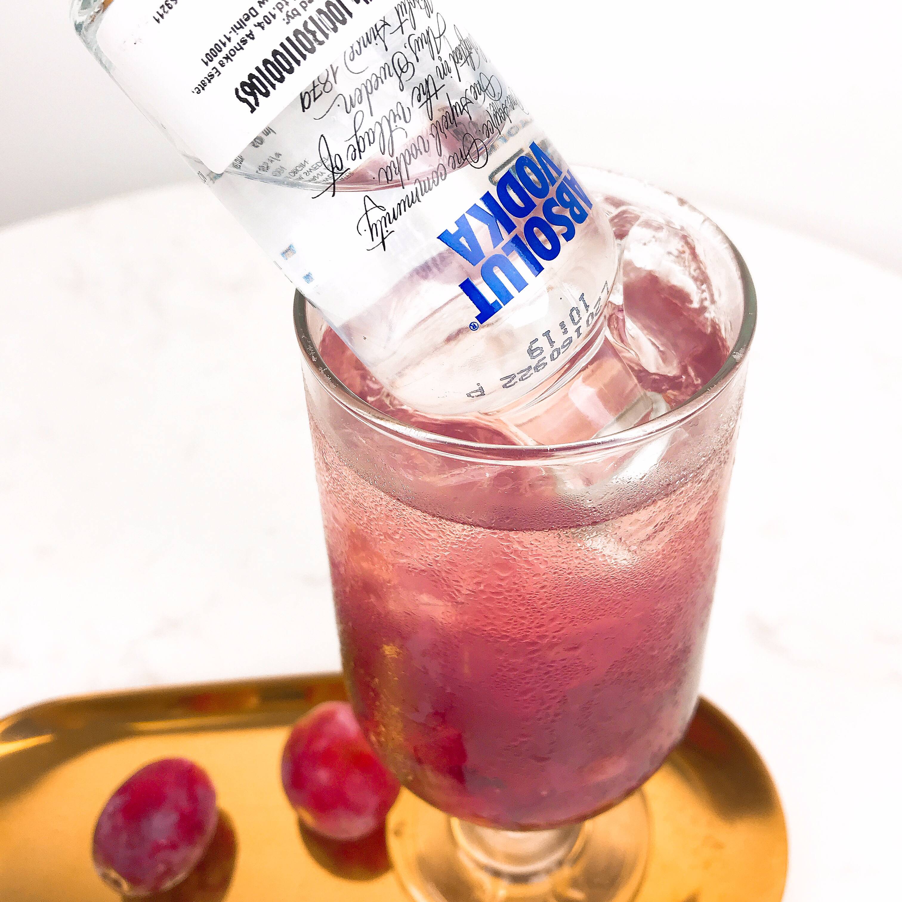 花看半开，酒饮微醺，是人生最好的状态，适合女生的酒！