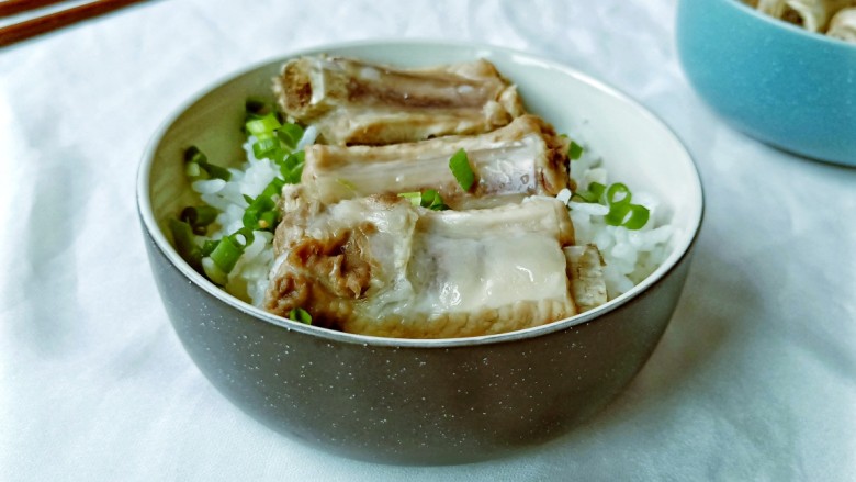 清淡味美的排骨蒸饭,米饭口感跟传统柴火饭相媲美!