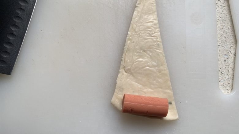 香肠酥皮卷,这样包,卷起来