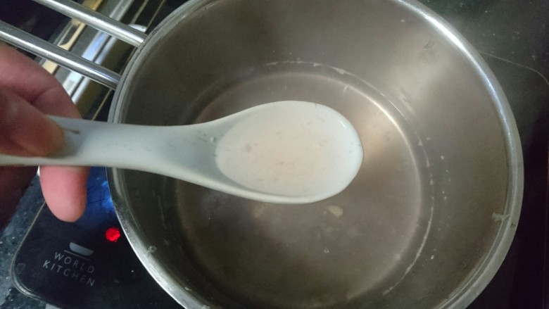 夏日蜜桃果酱,煮至水热带粉,丢去果皮