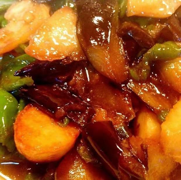 东北地三鲜,因为太美味了,再来张成型的给大家饱饱眼福先😱😱😱