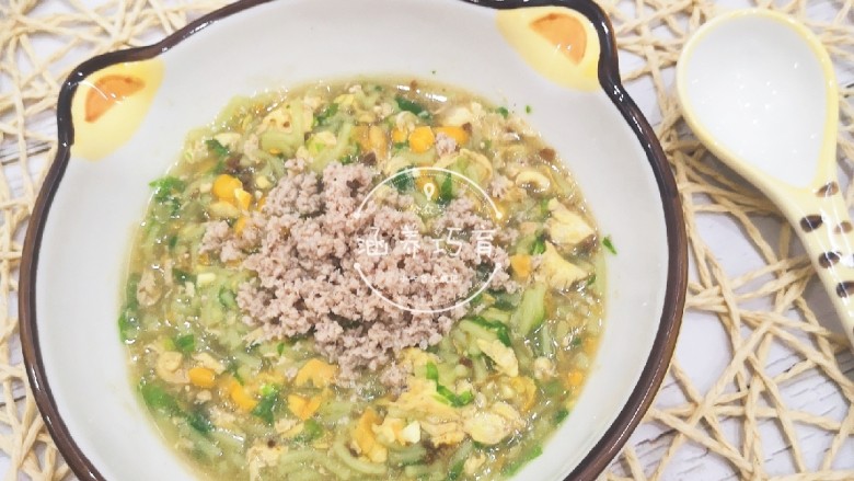 宝宝辅食-时蔬肉沫颗粒面,一口下去,什么营养都全了