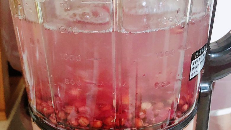 玫瑰花蜜红豆沙,再加入1000ml<a style='color:red;display:inline-block;' href='/shicai/ 156925'>水</a>。