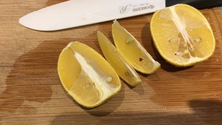 香酥鱼排(比炸的还酥),切几片柠檬
