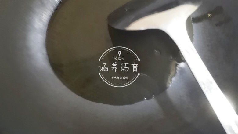茄汁香辣板鸭(潮汕炒鸭脯),热锅加入食用油,等油热了