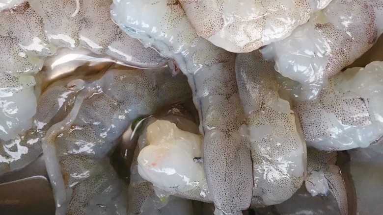 补钙鲜嫩虾糕,去头,去皮