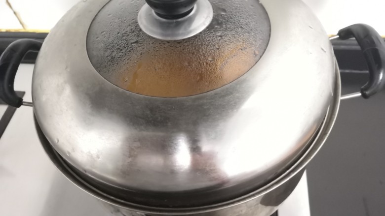 南瓜糯米夹心饼,上汽后,大火蒸10分钟