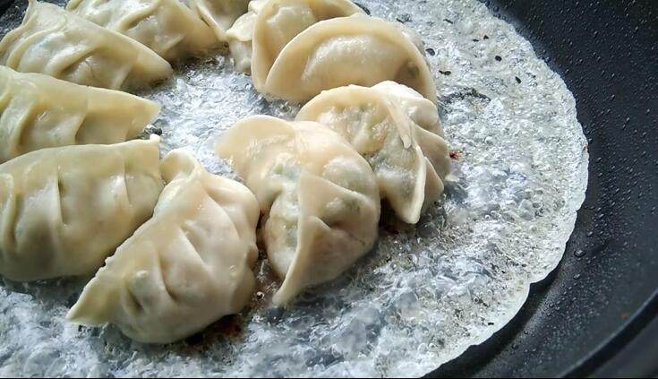冰花煎饺,如图中状态即可