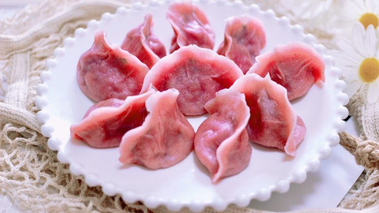 牡蛎韭菜粉嫩饺子,营养丰富又不长肉肉的饺子,我一人干掉一盘没够吃。